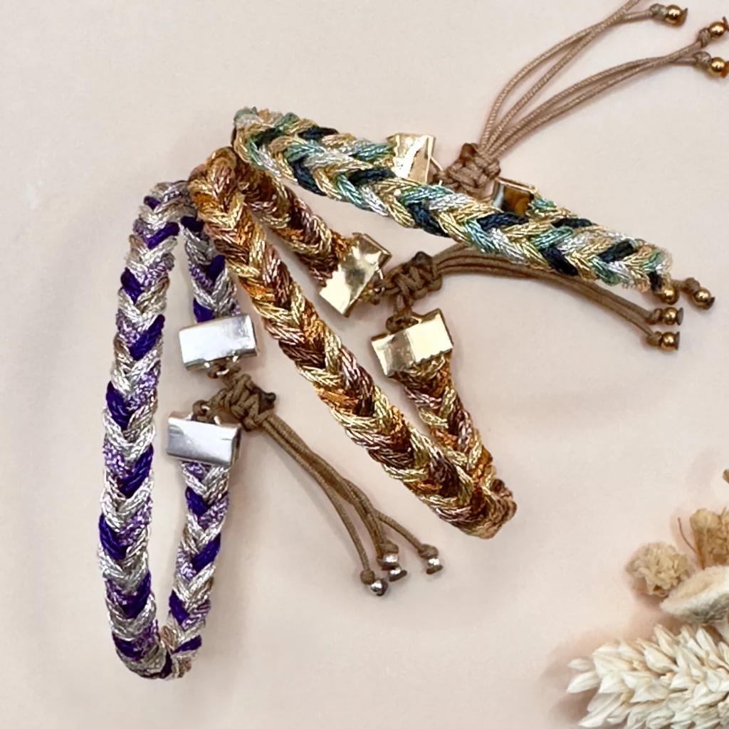 Bracelets tressés TRECY HANFĀZ – trois coloris doré, turquoise et vert sapin, bijoux artisanaux faits main pour femme